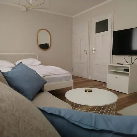 Nowe Na Gryfa 아파트 미엥지즈드로예